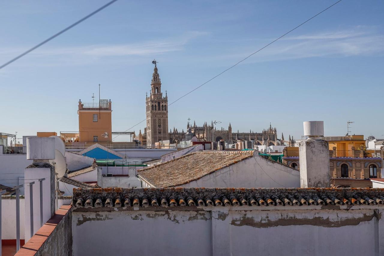 Apt. Casa Palacio Santa Cruz Cathedral views - Sevilla Exterior foto